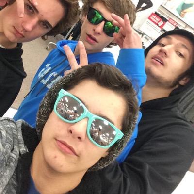 Profile Picture of Jon Makowski (@Jonmakowskii) on Twitter