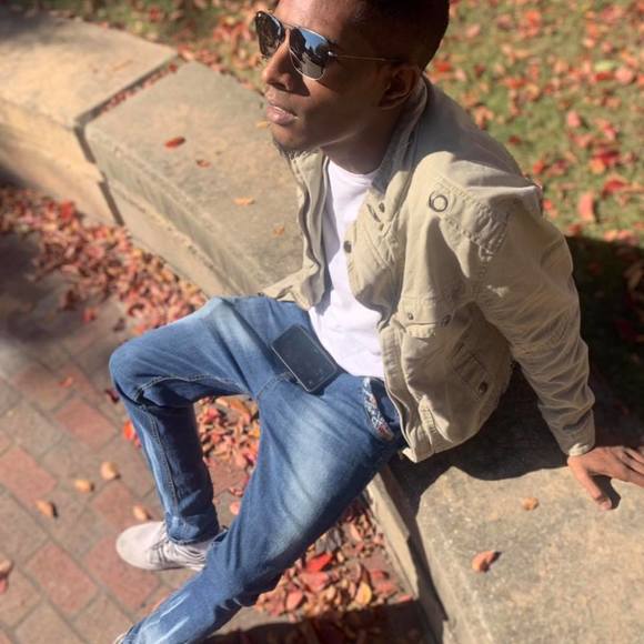Profile Picture of Michael Alder (@michaelaalder) on Poshmark