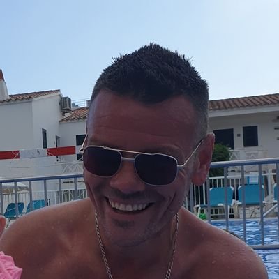 Profile Picture of Jonathan Parkinson (@jon110812) on Twitter
