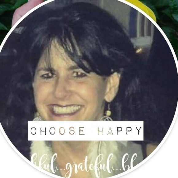 Profile Picture of Amy Greene churnetski (@amych1) on Poshmark