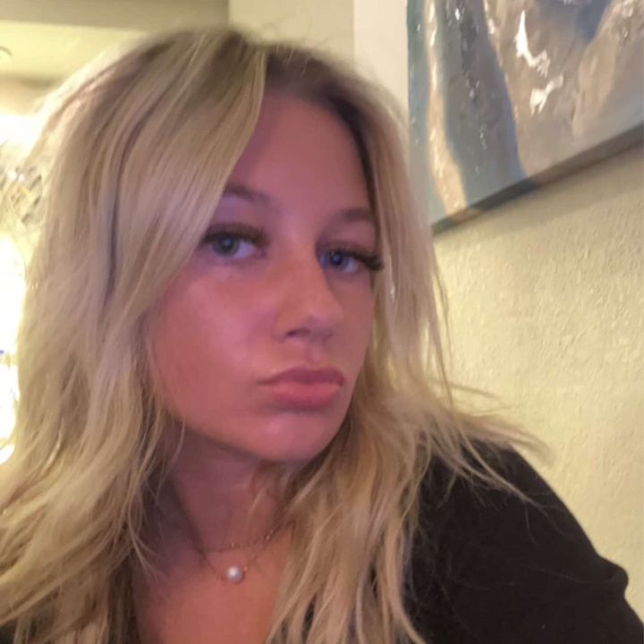 Profile Picture of ivs (@@ivy.henderson) on Tiktok