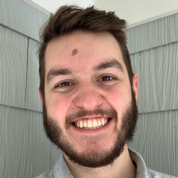 Profile Picture of Kevin Russell (@kevinlrussell) on Poshmark