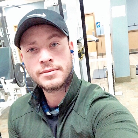 Profile Picture of Benjamin brier Lopez (@code_brier) on Poshmark