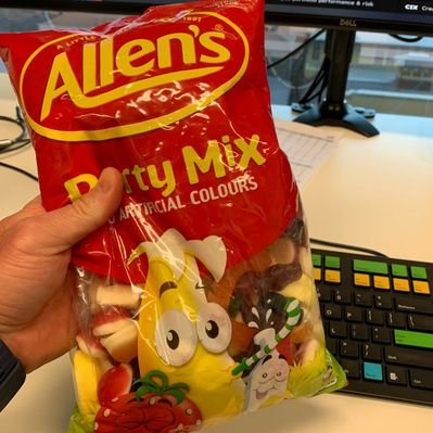 Profile Picture of Jim Santiago (@JimSant32102572) on Twitter