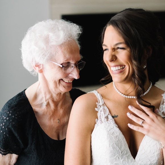 Profile Picture of Julie Gorajczyk (@jfox02) on Poshmark