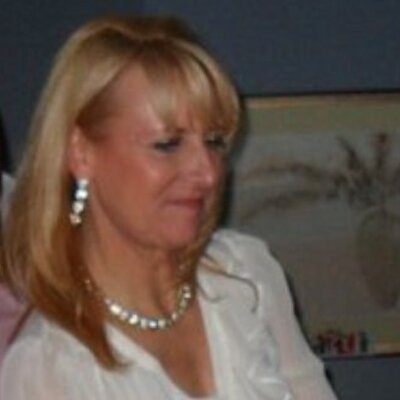 Profile Picture of Jayne Chapman (@jayne_liz) on Twitter