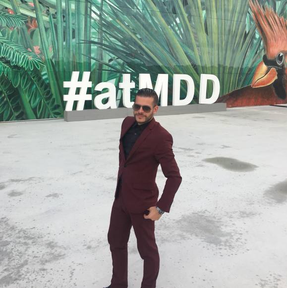 Profile Picture of Paulo Azevedo (@pauloazevedo) on Poshmark