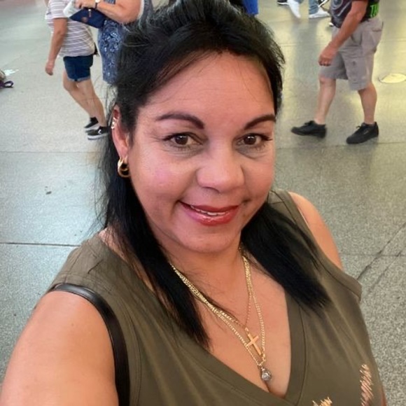 Profile Picture of Alvadys Álvarez (@alvadysalvarez2) on Poshmark