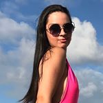Profile Picture of Danielle Lara 🦋 (@daniellelara_) on Instagram