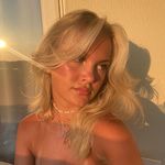 Profile Picture of ☆ CELINA HALLQUIST (@celinahallquist) on Instagram