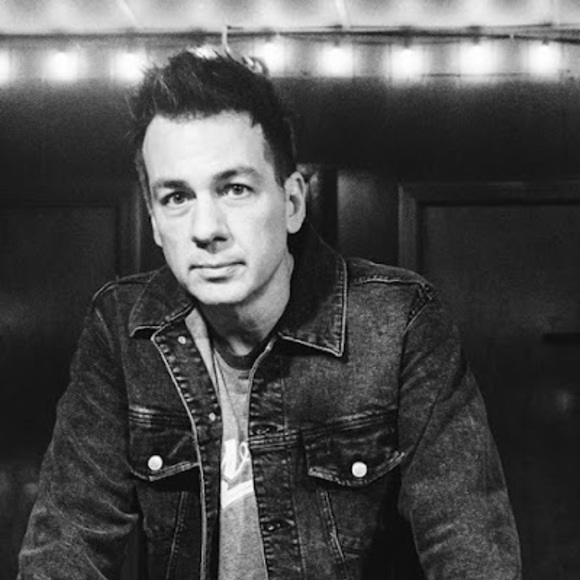 Profile Picture of Scott Leamon (@scottleamon) on Poshmark