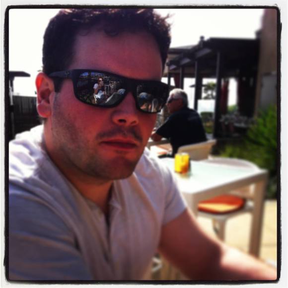 Profile Picture of York Macpherson (@yorkmacpherson) on Poshmark
