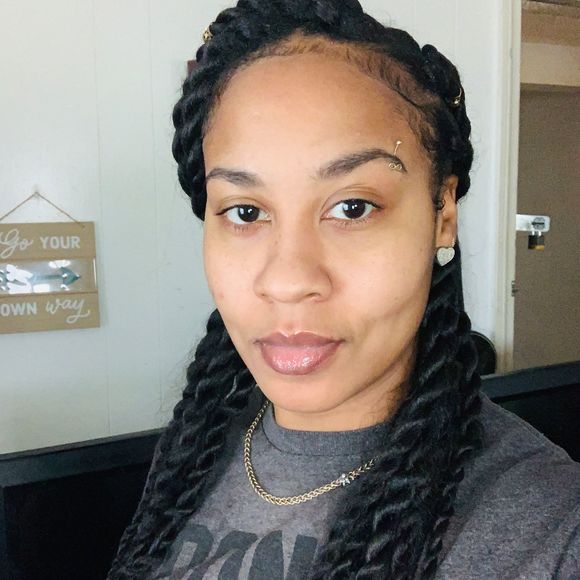 Profile Picture of Shawna Perkins (@shawna_perkins) on Poshmark