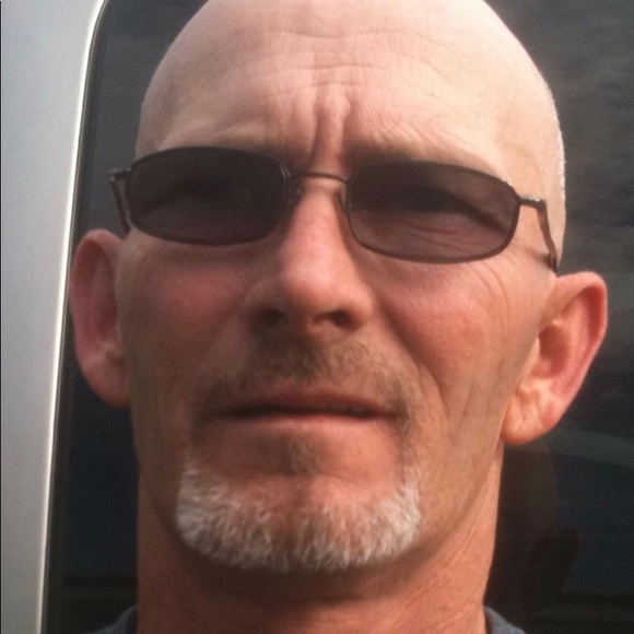 Profile Picture of Jeff House (@jandj169) on Poshmark