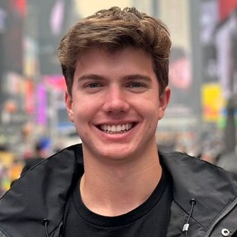 Profile Picture of Zachary Vanderlinden (@zach.vander) on Tiktok