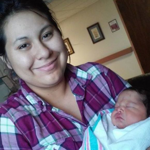 Profile Picture of Shelby Shaulis (@shelby414) on Poshmark