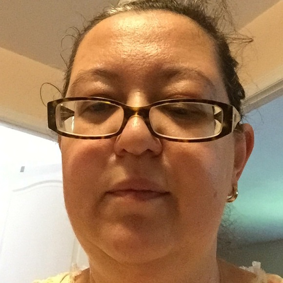 Profile Picture of Julia Xu (@julz634) on Poshmark