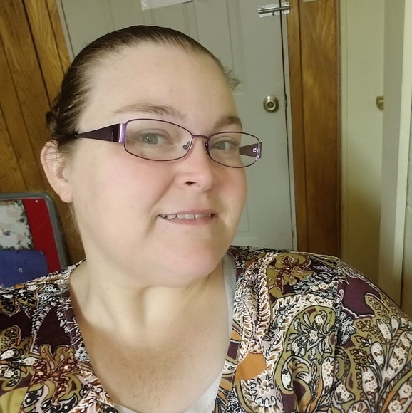 Profile Picture of Zora Ellard-singleton (@kleesmom29) on Poshmark