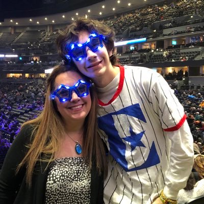 Profile Picture of Mindi Larkin (@MindiLarkin) on Twitter