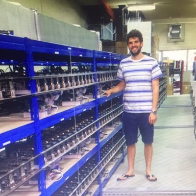 Profile Picture of Jon Corbin (@joncorbin365) on Twitter