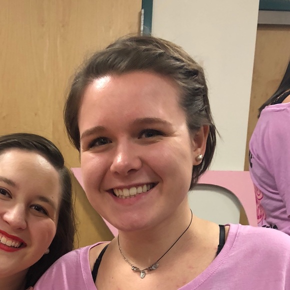 Profile Picture of Maddie Consugar (@mconsugar) on Poshmark