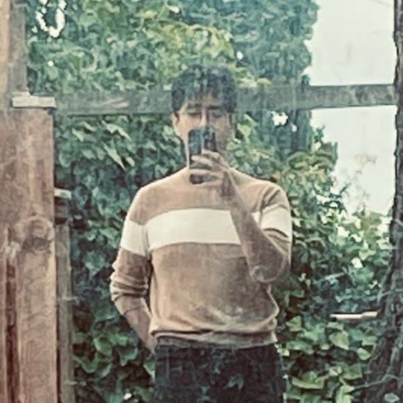 Profile Picture of Elias Becerra (@becerrao) on Poshmark