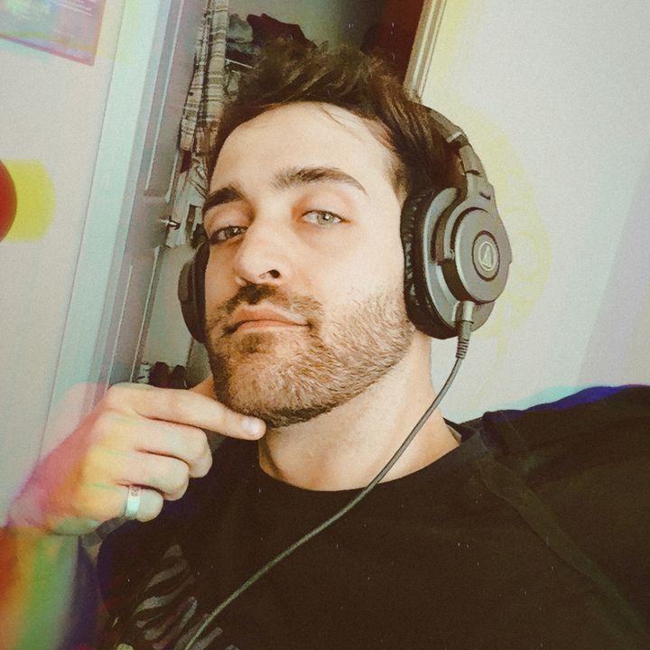 Profile Picture of vanhoy (@vanhoyyy) on Tiktok