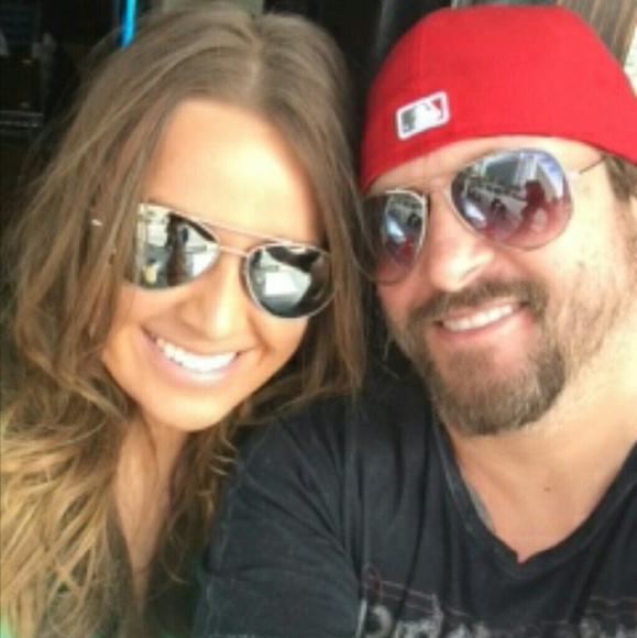 Profile Picture of Stephanie Mack (@stephypaige16) on Poshmark