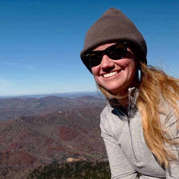 Jasmine Mckinney - Poshmark Profile Picture of Jasmine Mckinney (@lorajasmine) on Poshmark