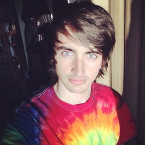 Luke Shepherd - Myspace Profile Picture of Luke Shepherd (@kingclarky) on Myspace