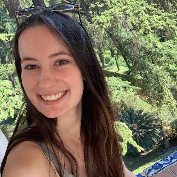 Profile Picture of Michaela Dederich (@mdederich) on Poshmark