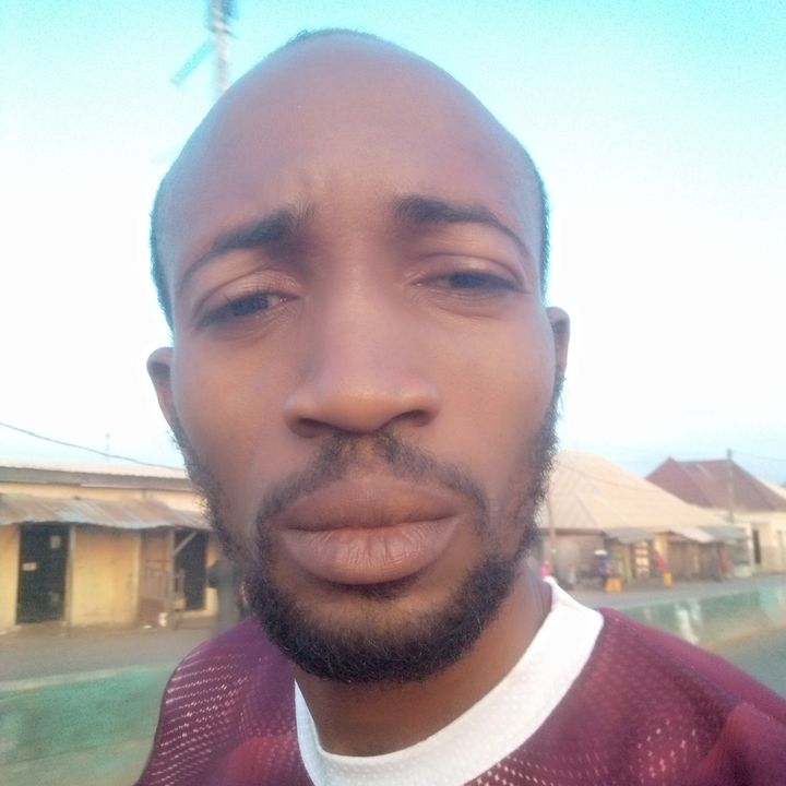 Profile Picture of lawrencesime5 (@lawrencesime1) on Tiktok