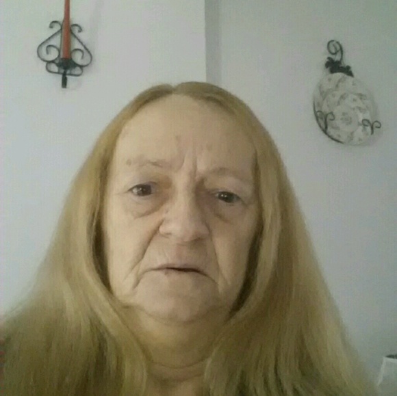 Profile Picture of Margaret Deyarmin (@mdeyarmin) on Poshmark