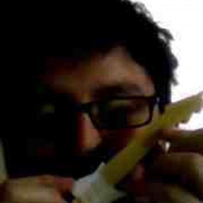 Profile Picture of Richard Featherstone (@richlikestoplay) on Twitter