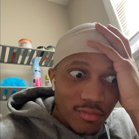 Profile Picture of Ernest Noel (@ernestln) on Poshmark