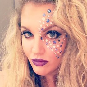 Profile Picture of Julianne DeLuca (@jdeluca) on Pinterest