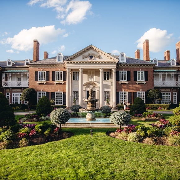 Profile Picture of Alexander Olsen (@flrtyboy) on Poshmark