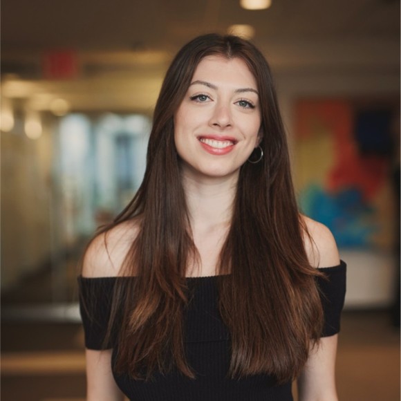 Profile Picture of Juliette Rolnick (@julietterolnick) on Poshmark