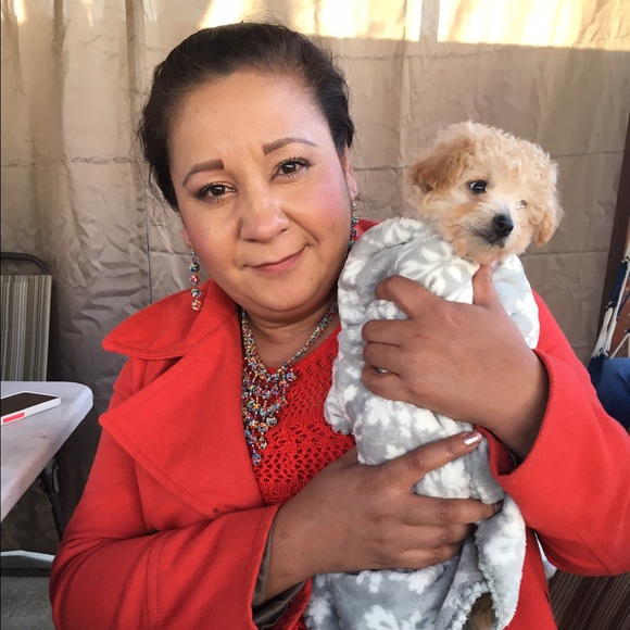 Profile Picture of Imelda Alvarez (@imelda1974) on Poshmark
