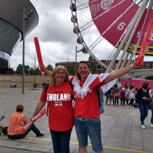 Profile Picture of Julia Fry (@juliahfry) on Twitter