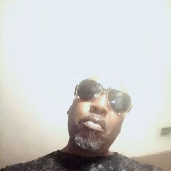 Profile Picture of Brandon Halcomb (@brandon_halcomb) on Poshmark