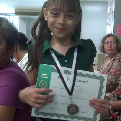 Profile Picture of Julianna Chavez (@julie9852) on Twitter
