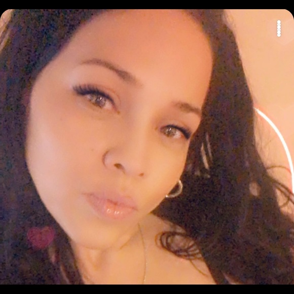 Profile Picture of Jomary Jimenez (@yomeri777) on Poshmark