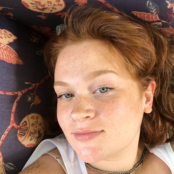 Profile Picture of Grace Pyatt (@gracepyatt) on Poshmark