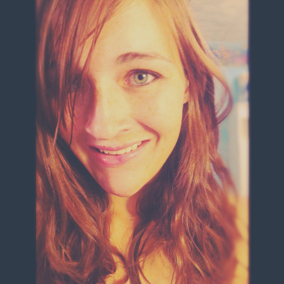 Profile Picture of Michelle Amrhein (@mmamrhein) on Poshmark