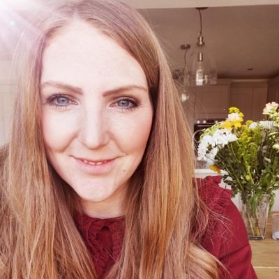 Profile Picture of Laura Lister (@LELister) on Twitter