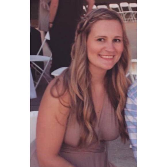 Profile Picture of Michelle Pearson (@michelle50001) on Poshmark