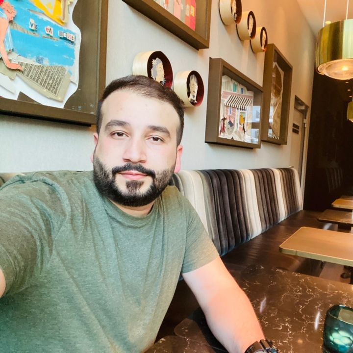 Profile Picture of arihelfenstein (@arihelfenstein) on Tiktok