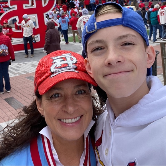 Profile Picture of Bethany Meuret (@bbblessed) on Poshmark