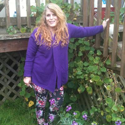 Joanie Ellen Harris - Twitter Profile Picture of Joanie Ellen Harris (@LadyPetunia7) on Twitter